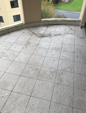 dirty tiles before cleaning