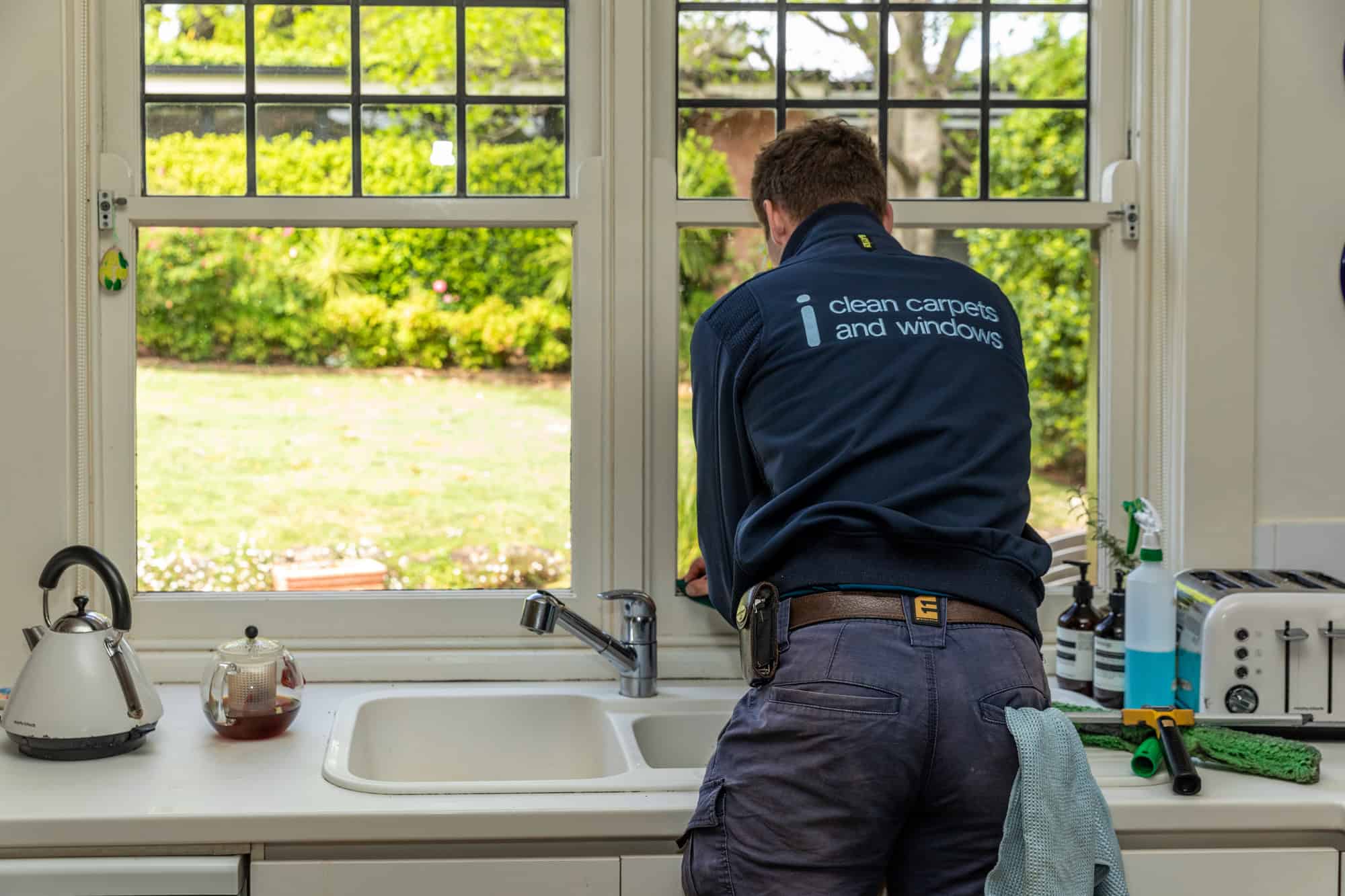 window cleaning kitchen complete, cleaning the window from the inside of the kitchen