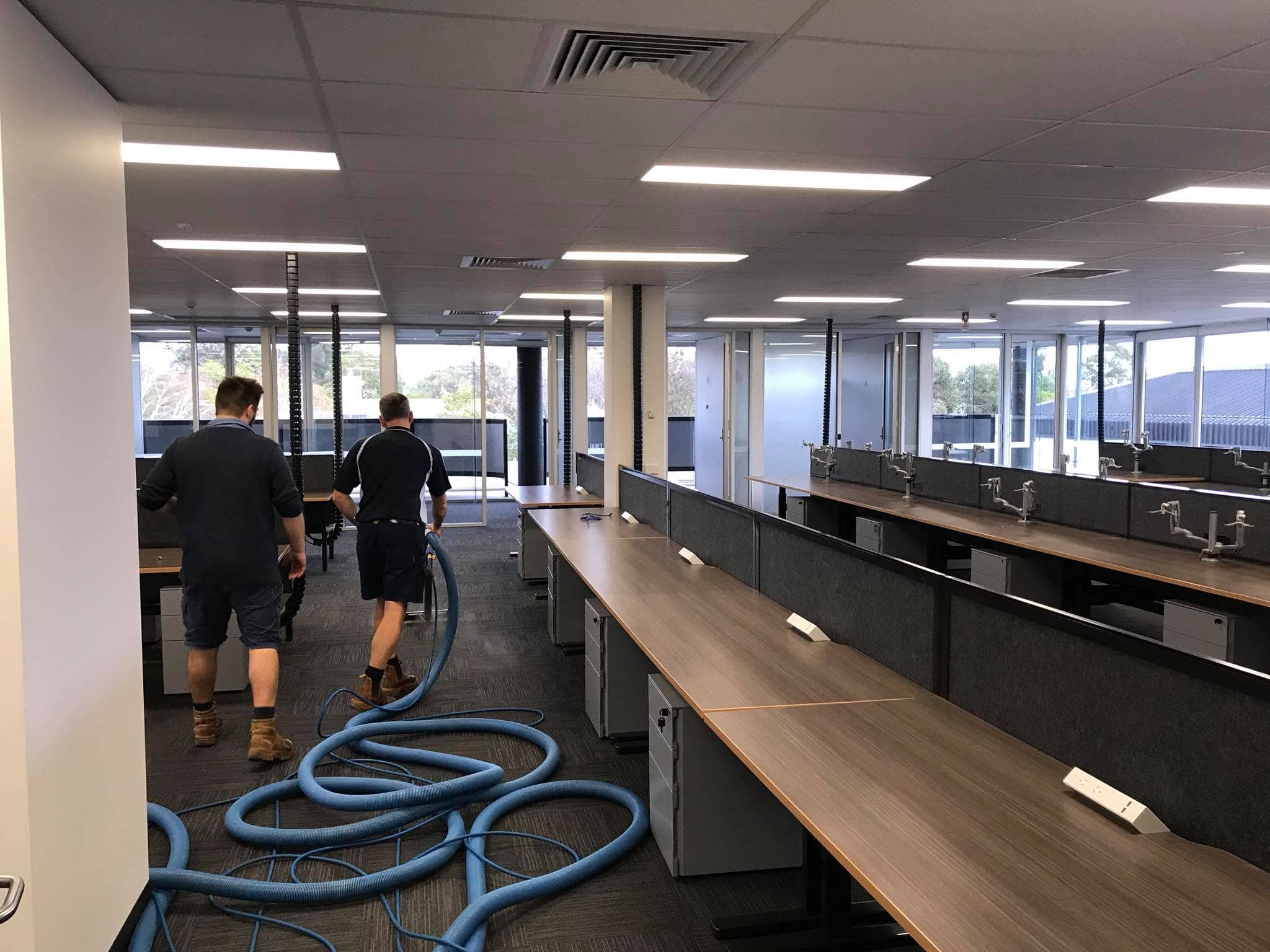 commercial cleaning job, office cleaning