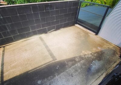 outdoor cleaning of a balcony