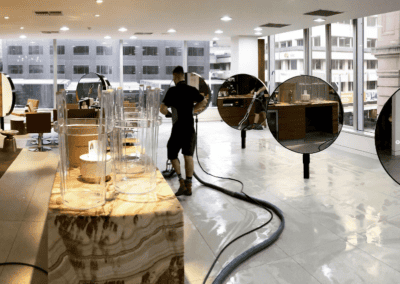 tile cleaning in a shop, tiles and mirrors, commercial cleaning